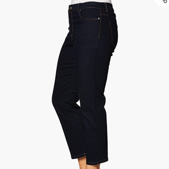 Gloria Vanderbilt Women's Classic Amanda High Rise Tapered Jean - Picture 3 of 11